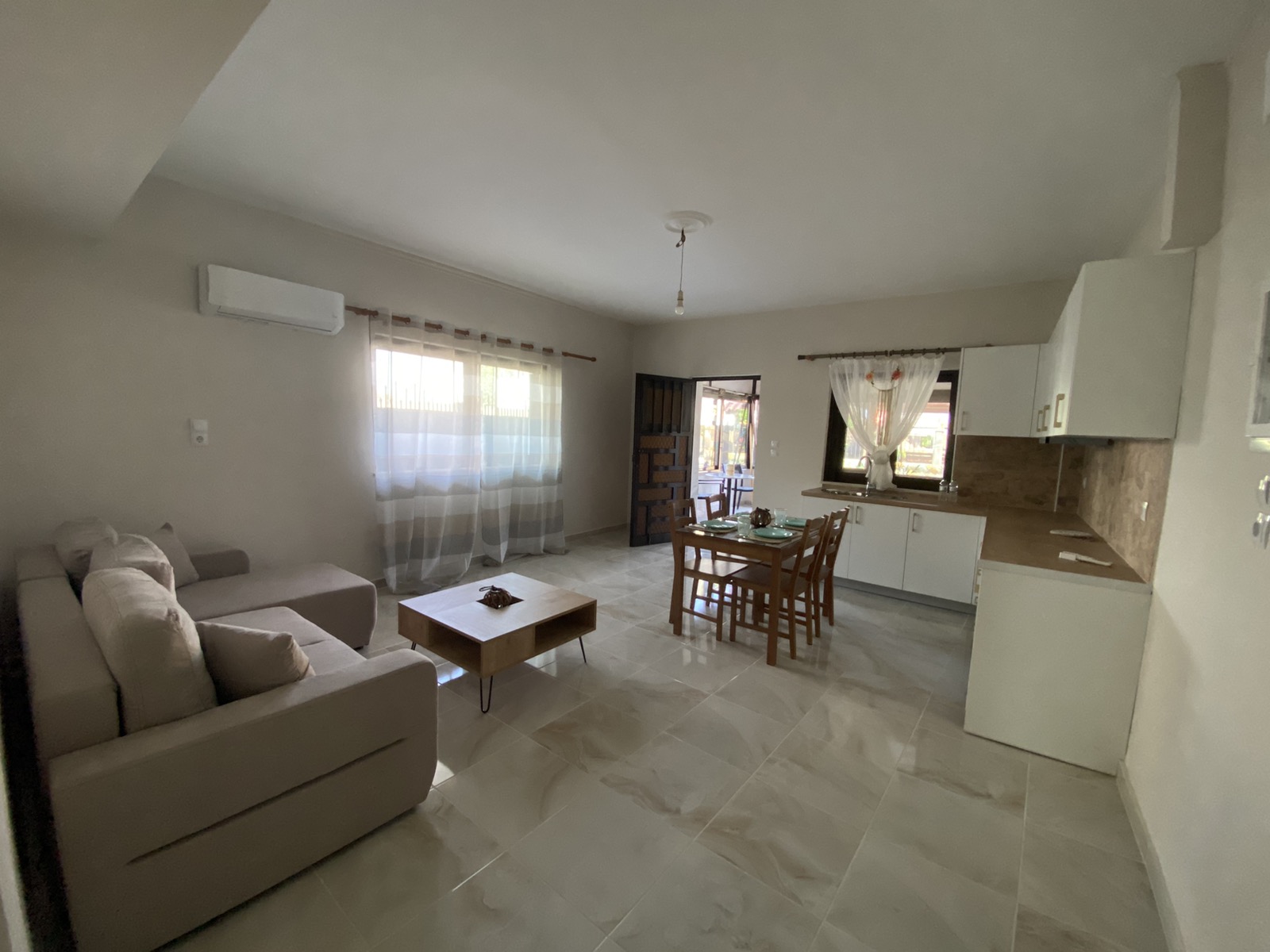 Lago di Bourtzi - Halkida - Greece